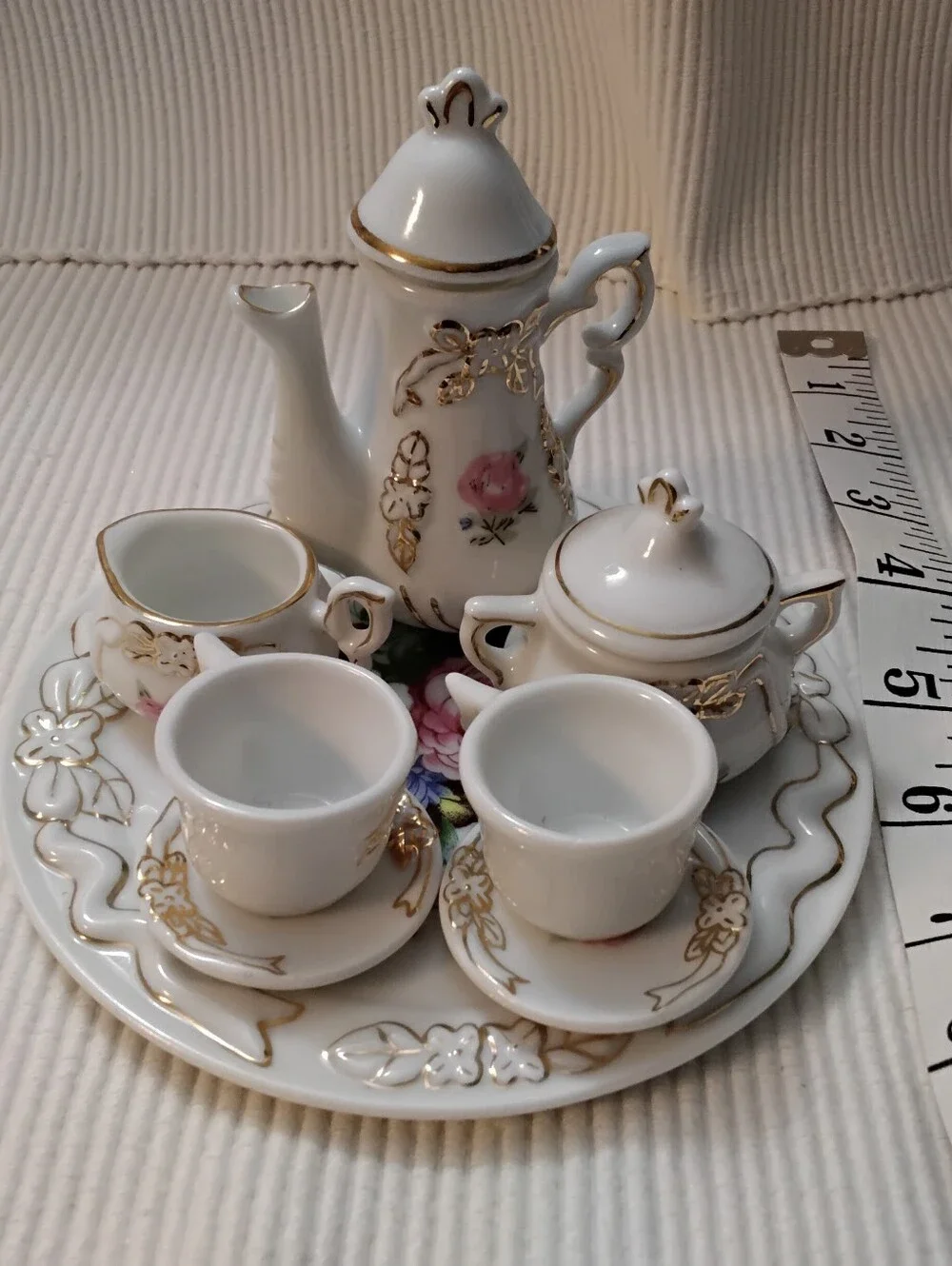 4028 Vintage Porcelain 10 Piece Tiny Tea  Set Floral Plate with Gold Trim.